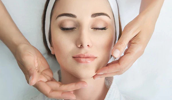 7_face_massage_benefits_mobilehome_1024x 7_face_massage_benefits_mobilehome_1024x